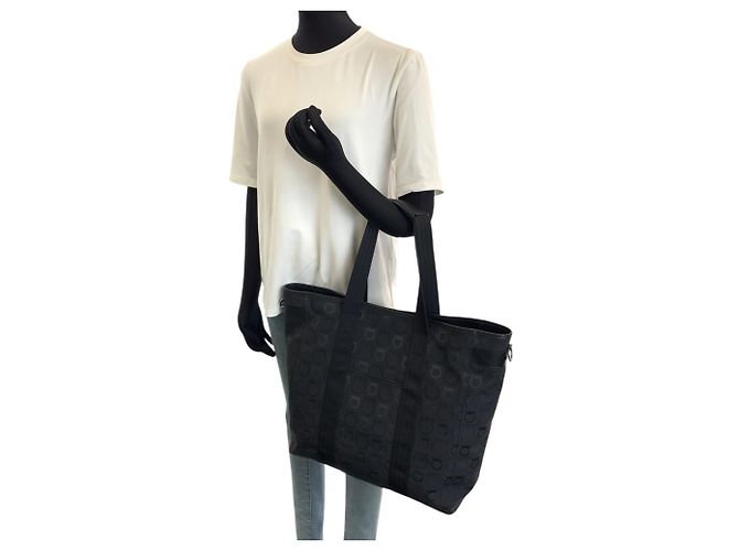 Borsa Tote Salvatore Ferragamo in tela e pelle nera Nero - vista 7