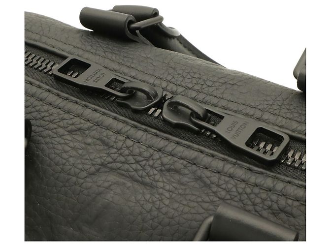 Louis Vuitton Monogram Taurillon Keepall Bandoulière 35 Nero - vista 7