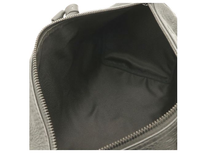 Louis Vuitton Monogram Taurillon Keepall Bandoulière 35 Nero - vista 8