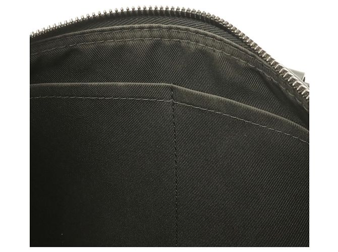 Louis Vuitton Monogram Taurillon Keepall Bandoulière 35 Nero - vista 9