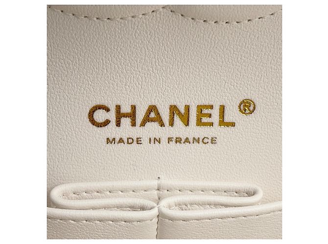 Borsa a tracolla Chanel Matelassé con catena bianca Bianco - vista 17