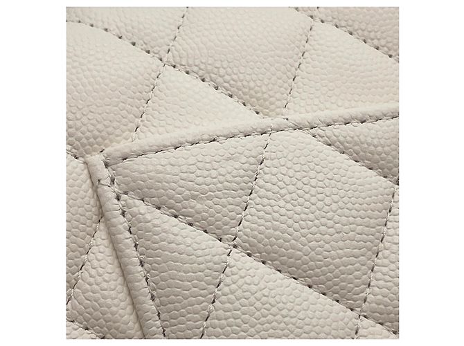 Borsa a tracolla Chanel Matelassé con catena bianca Bianco - vista 8