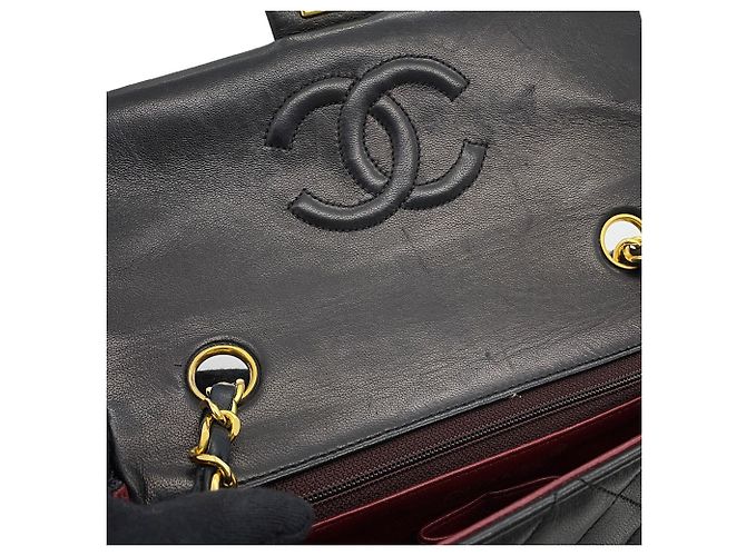 Borsa a tracolla con catena Chanel Matelassé in pelle d'agnello nera Nero - vista 11