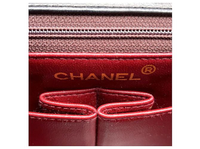 Borsa a tracolla con catena Chanel Matelassé in pelle d'agnello nera Nero - vista 16