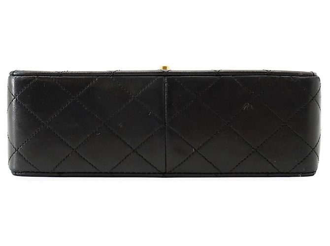 Borsa a tracolla con catena Chanel Matelassé in pelle d'agnello nera Nero - vista 3