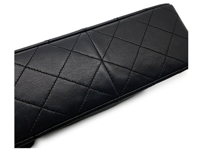 Borsa a tracolla con catena Chanel Matelassé in pelle d'agnello nera Nero - vista 8
