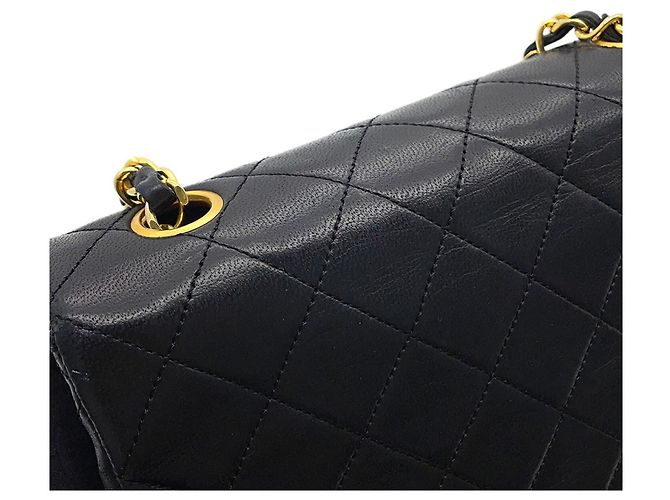 Borsa a tracolla con catena Chanel Matelassé in pelle d'agnello nera Nero - vista 9