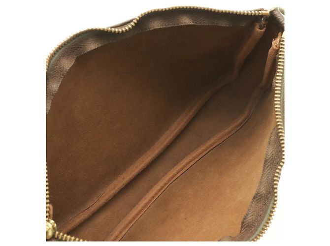 Bolso Louis Vuitton Monogram Pochette Accessoires Castaño - vista 8