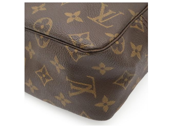 Louis Vuitton Monogram Trousse Toilette 28 Clutch Bag Marrone - vista 4