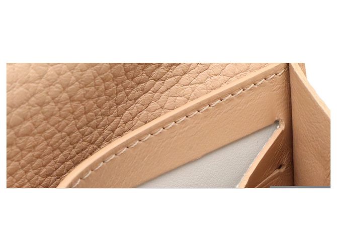 Louis Vuitton Portefeuille Capucines Bi-fold Long Wallet Beige - vista 10