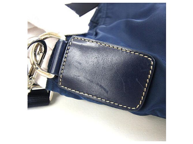 Borsa a tracolla Prada in nylon e pelle blu navy - vista 6