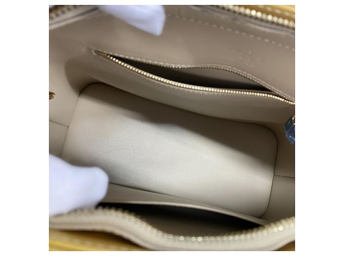 Borsa Tote Louis Vuitton Vernis Houston Beige - vista 4
