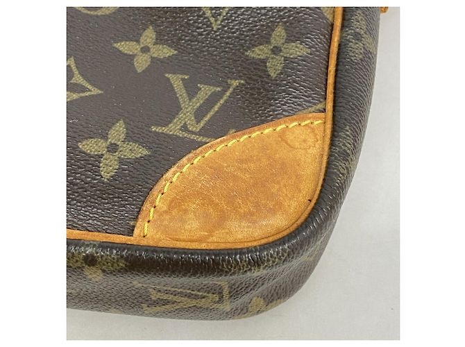 Sac à épaule Louis Vuitton Monogram Danube Marron - vue 11