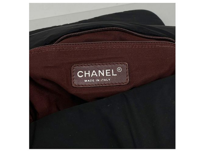 Borsa a tracolla Chanel in nylon nero - vista 5