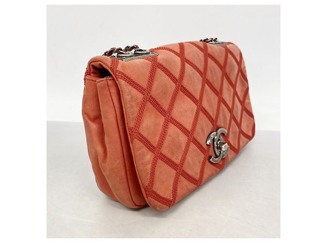 Borsa a tracolla Chanel Wild Stitch rossa Rosso - vista 2