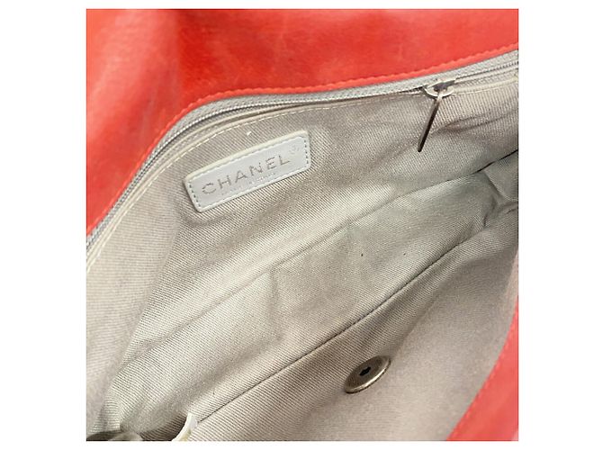 Borsa a tracolla Chanel Wild Stitch rossa Rosso - vista 4