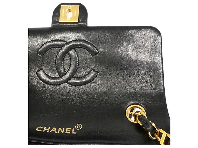 Borsa a tracolla Chanel Mini Matelassé con catena Nero - vista 9