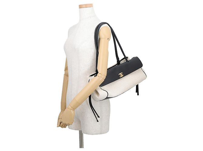 Timeless Borsa a tracolla Chanel nera Nero - vista 4