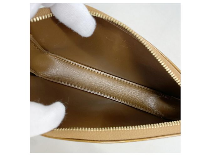 Pouch Louis Vuitton Vernis Lexington in Bronze Bronzo - vista 4