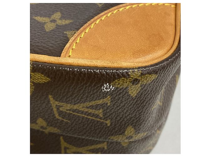 Louis Vuitton Monogram Amazon Shoulder Bag Brown - view 11