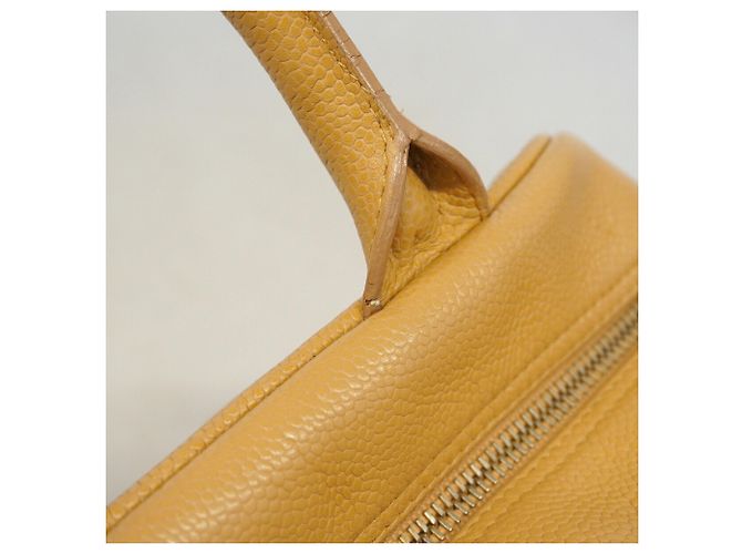 Timeless Borsa Chanel Matelassé in Beige - vista 7