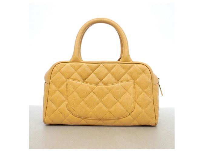 Timeless Borsa Chanel Matelassé in Beige - vista 9