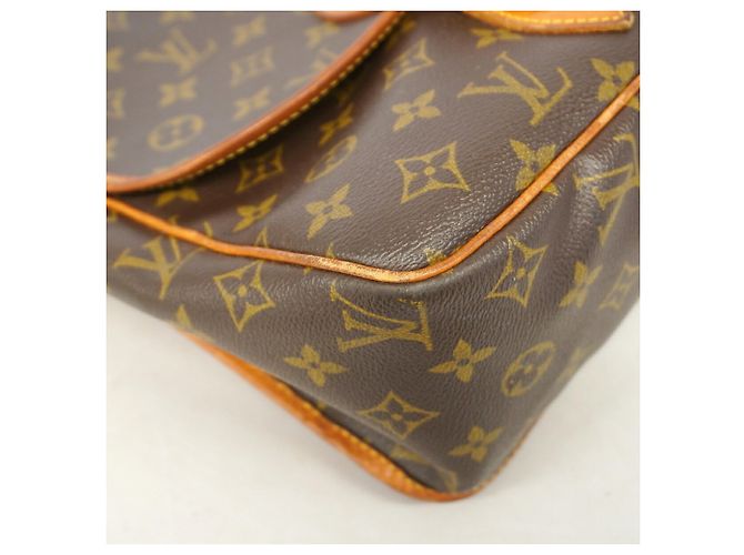 Bolsa de Ombro Louis Vuitton Monogram Gibeciere GM Marrom - vista 6