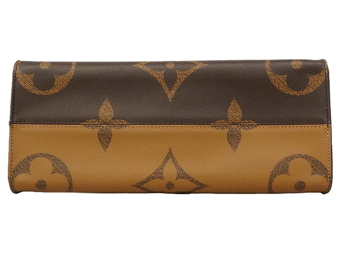 Borsa Tote Louis Vuitton Monogram Giant Reverse OnTheGo MM Marrone - vista 3