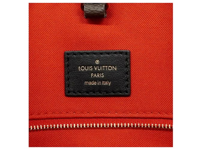 Borsa Tote Louis Vuitton Monogram Giant Reverse OnTheGo MM Marrone - vista 5