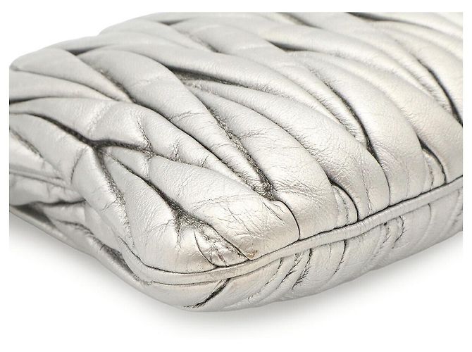 Borsa a spalla Miu Miu Matelassé Gather Argento Metallico - vista 3