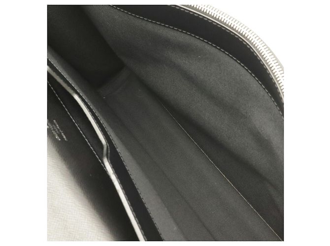 Borsetta da lavoro Louis Vuitton Taiga Nero - vista 6