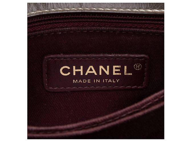 Gabrielle Sac Chanel Coco Top Handle Medium Flap Bag en veau vieilli métallisé Doré - vue 8