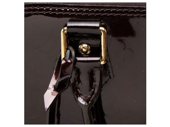 Borsa Satchel Louis Vuitton Monogram Vernis Alma GM Rosso - vista 10