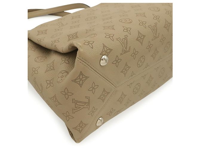 Borsa Tote Louis Vuitton Monogram Mahina Marrone Beige - vista 3