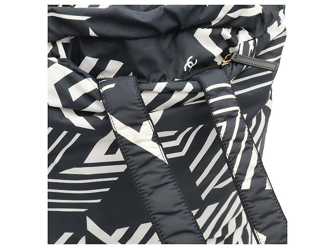 2.55 Chanel Coco Beach Backpack Multiple colors - view 7
