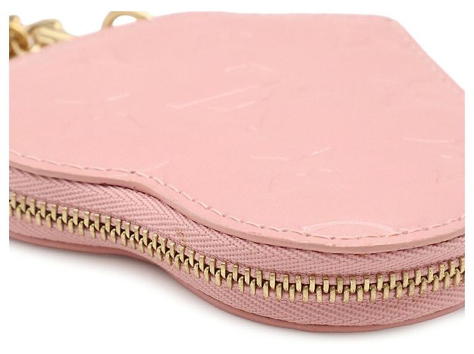 Louis Vuitton Monogram Vernis Heart Coin Case Rosa - vista 3