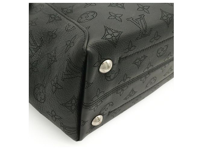 Bolsa Louis Vuitton Mahina Hina PM Preto - vista 3