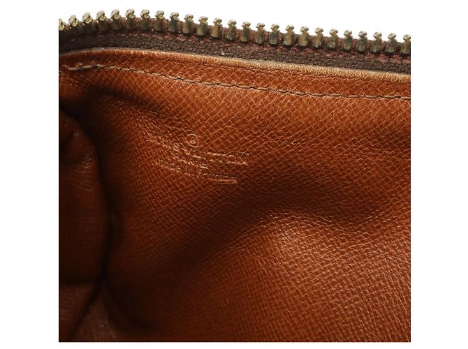 Borsa a mano Louis Vuitton Papillon 22 Marrone - vista 9