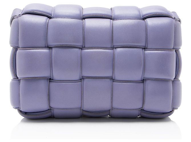 Bolsa Tiracolo Cassette em Couro Acolchoado Bottega Veneta Roxo - vista 3