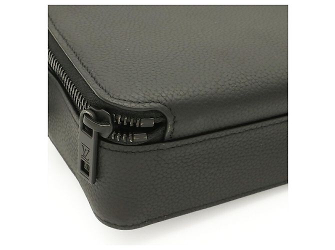 Louis Vuitton Alpha Wearable Wallet Nero - vista 3