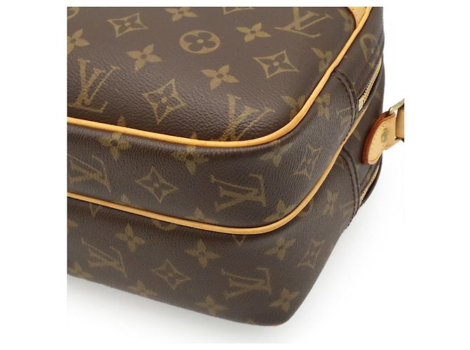Borsa a tracolla Louis Vuitton Reporter PM Marrone - vista 3