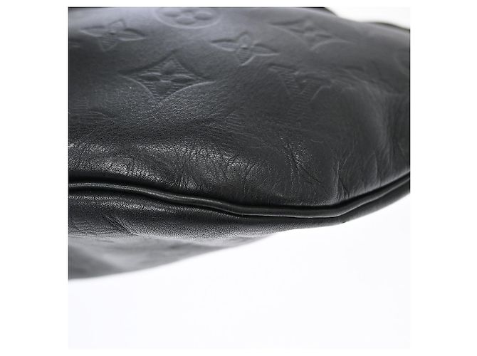 Louis Vuitton Discovery Bumbag Monogram Shadow Leather PM Nero - vista 7