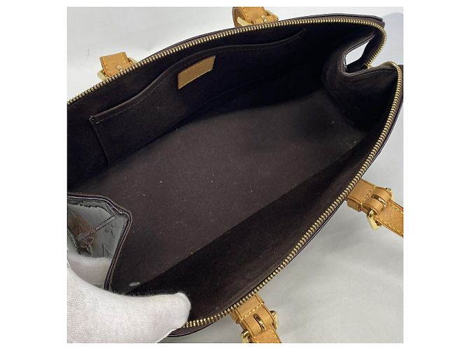 Borsa a tracolla Louis Vuitton Vernis Rosewood Avenue Bordò - vista 4