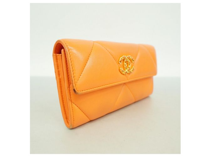 Cartera larga de Chanel en piel de cordero naranja - vista 2
