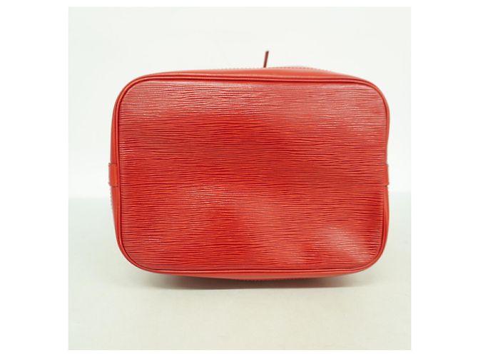 Borsa a tracolla Louis Vuitton Epi Noe Rosso - vista 3