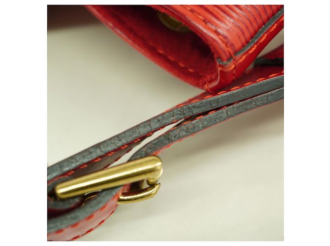 Borsa a tracolla Louis Vuitton Epi Noe Rosso - vista 6