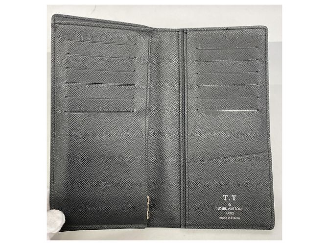 Louis Vuitton Epi Leather Long Wallet Black - view 3