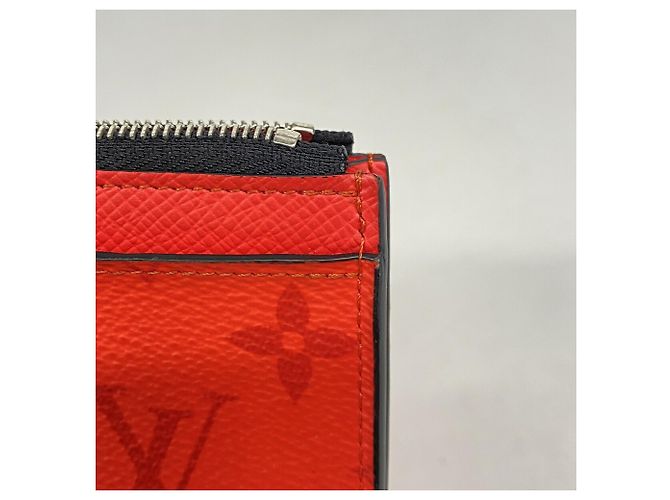 Porta carte e monete Louis Vuitton Taigarama in Rouge Rosso - vista 5