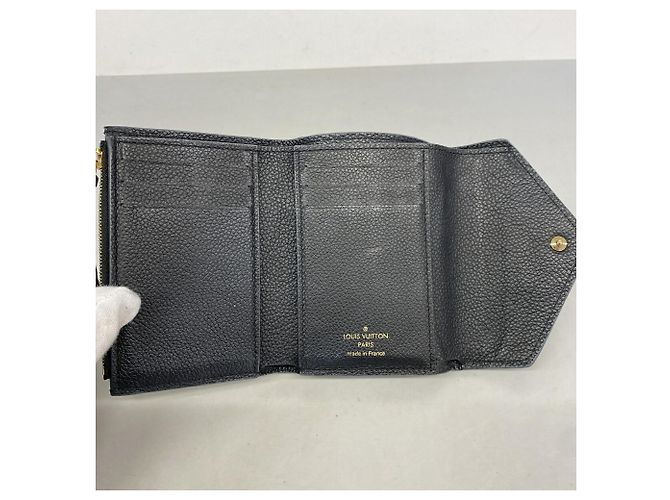 Portafoglio tri-fold Louis Vuitton in Noir Nero - vista 3