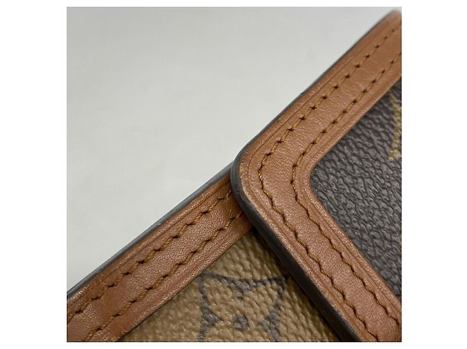 Cartera Louis Vuitton Tri-fold Castaño - vista 6